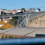 Myriverplace N 1 River View Porto * فيلا نوفا دي غايا